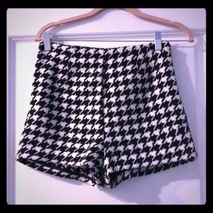Fabulous Houndstooth Shorts